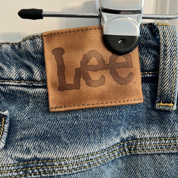 Lee Vintage Modern Distressed Jeans - Picture 3 of 7